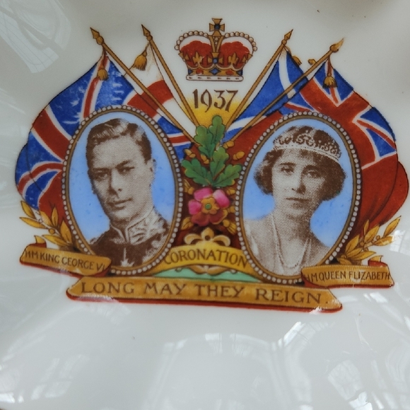 Vintage 1937 Coronation Commemorative Trinket Dish - Picture 4 of 8